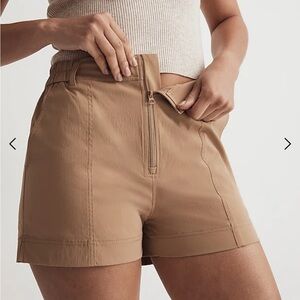 Madewell Zip-Front Tapered Athletic Khaki Shorts Large